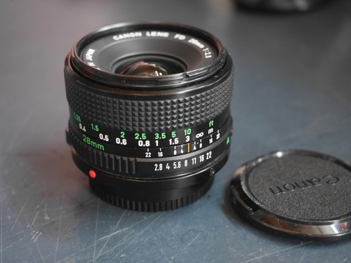 Canon 28mm fd - f/2.8, obiettivo